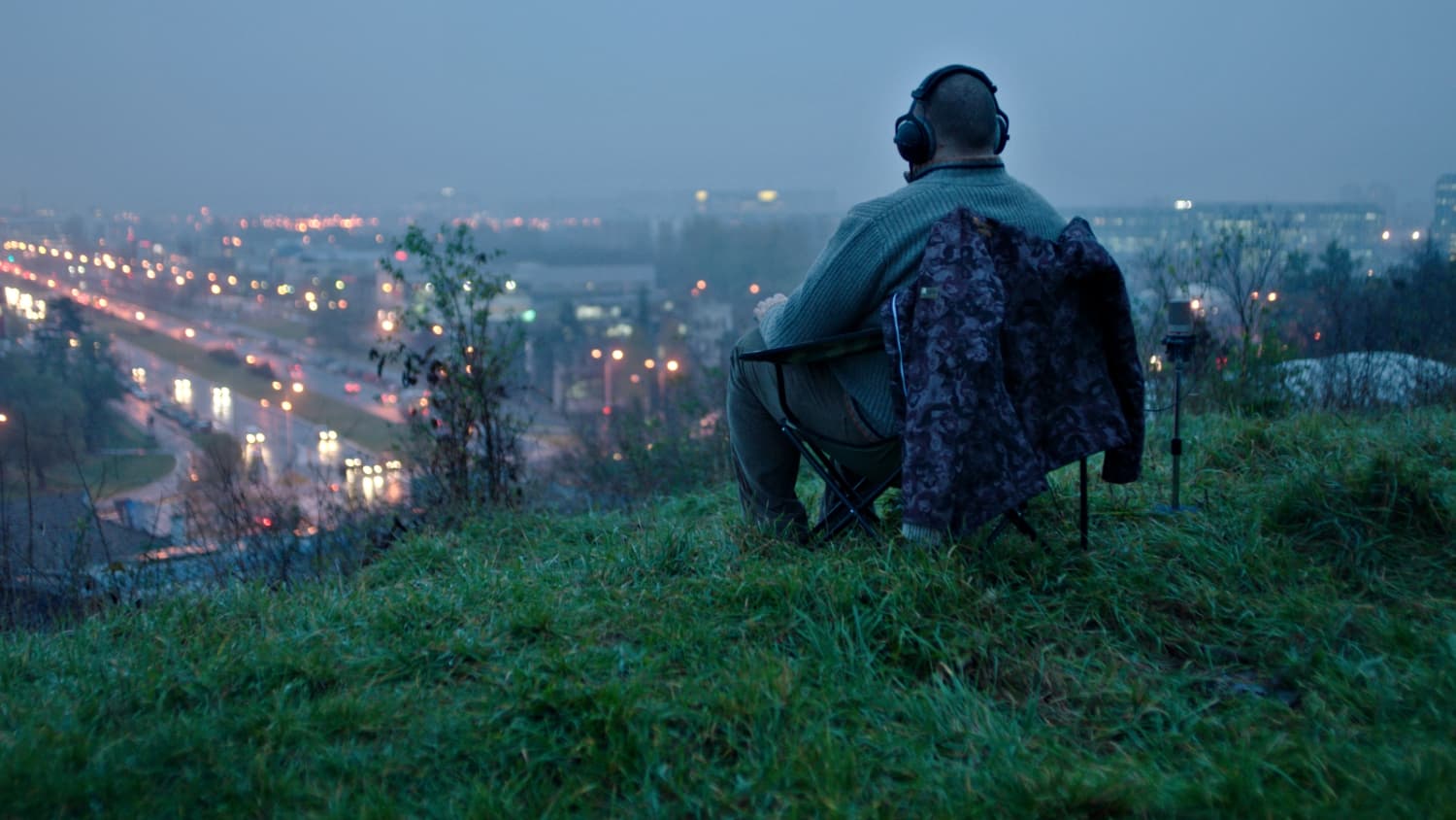 This is the featured image of the 5 W’S for Spotting a Movie - Composing Music for Film blog article.